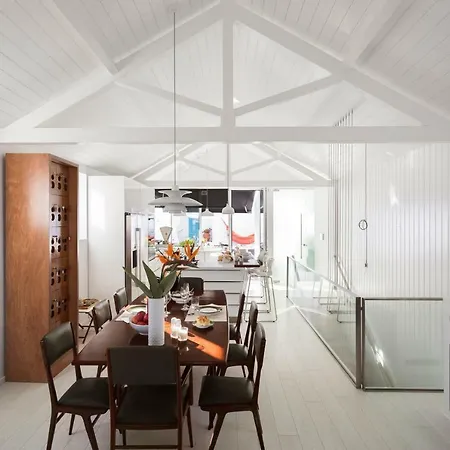 Hébergement de vacances M *