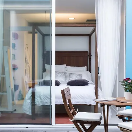 Hébergement de vacances M *